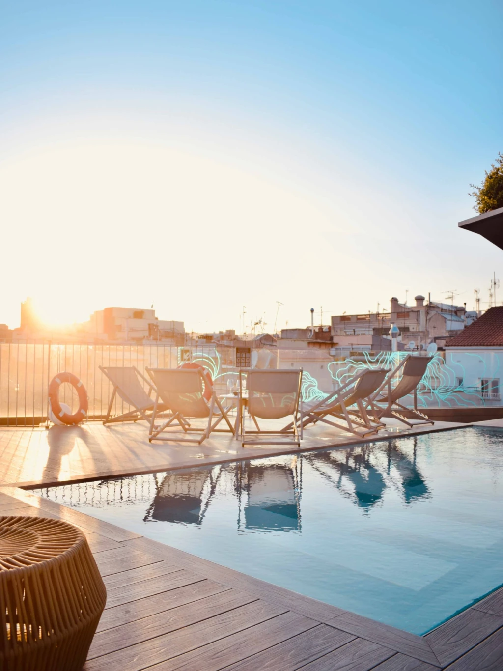 Solarium & Pool | Hotel REC Barcelona Solarium & Pool | Hotel REC Barcelona